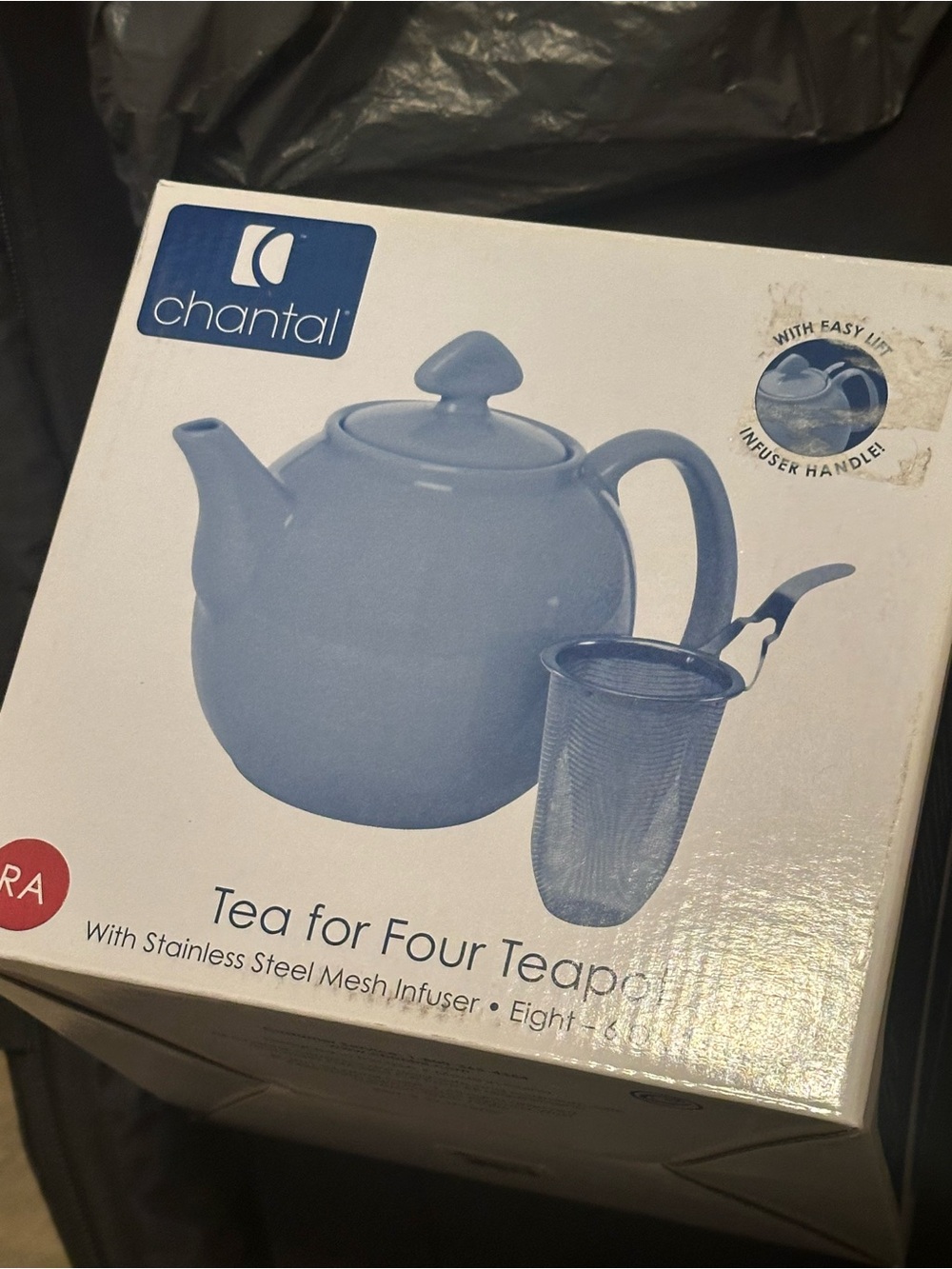 NIB Chantal Blue Tea for Four Teapot with Stainless Steel Mesh Infuser